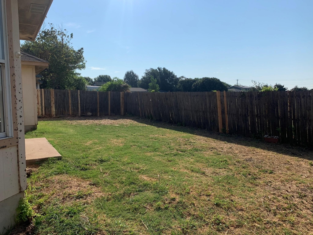 210 Evergreen Cir - Photo 18