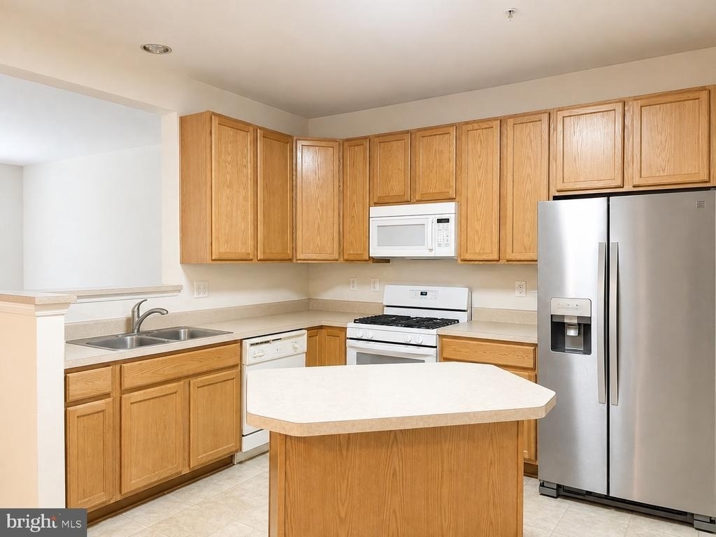 9426 Singleton Place - Photo 9