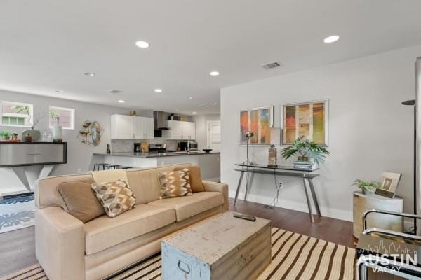 3013 E 16th St - Photo 4