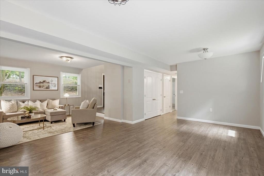 8827 Lafayette Drive - Photo 35