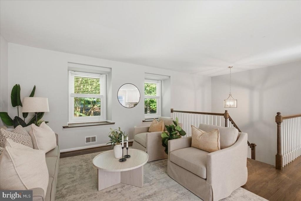 8827 Lafayette Drive - Photo 10