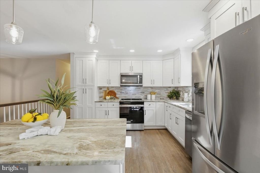 8827 Lafayette Drive - Photo 16