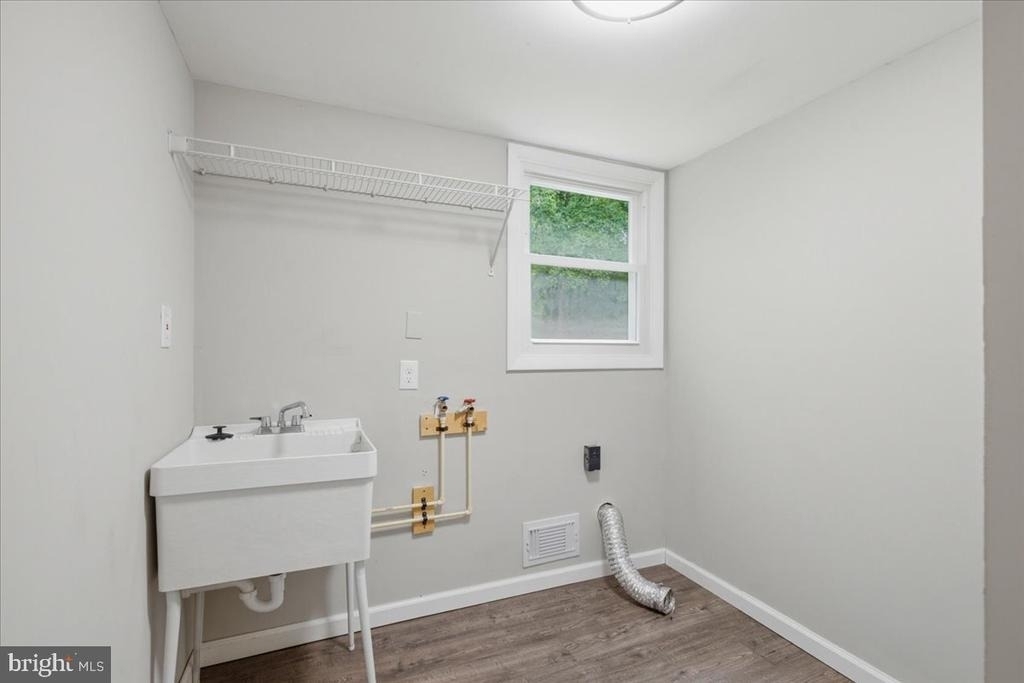 8827 Lafayette Drive - Photo 44