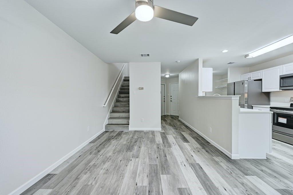 2320 Riddle Rd - Photo 9