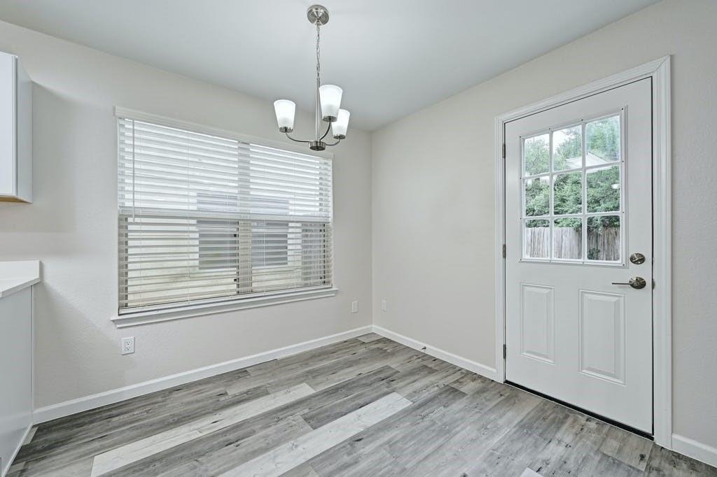 2320 Riddle Rd - Photo 10