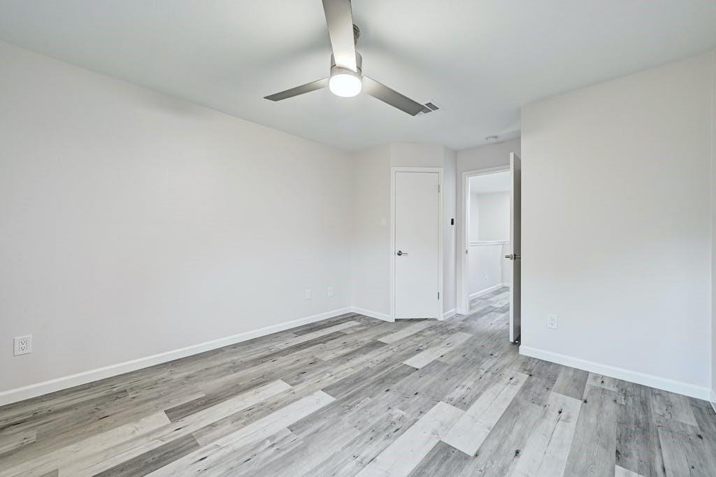 2320 Riddle Rd - Photo 16