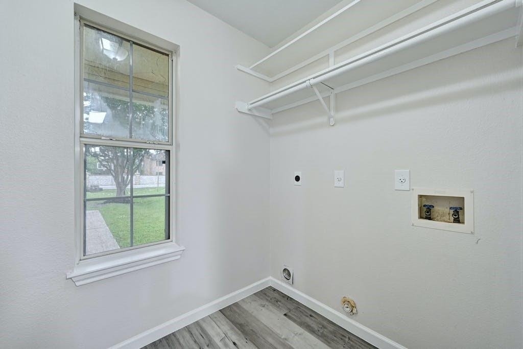 2320 Riddle Rd - Photo 13