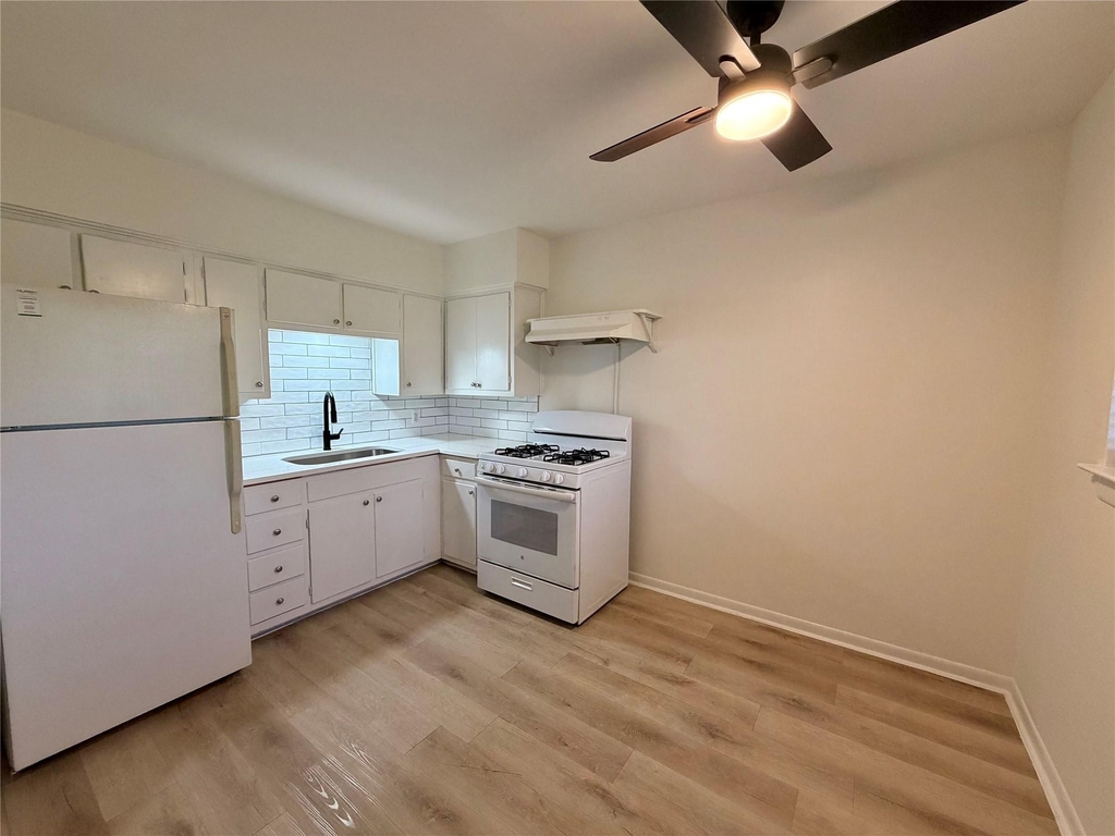 3106 Duval St - Photo 5