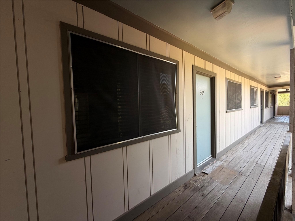 3106 Duval St - Photo 1