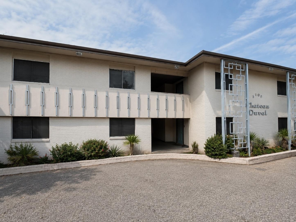 3106 Duval St - Photo 0