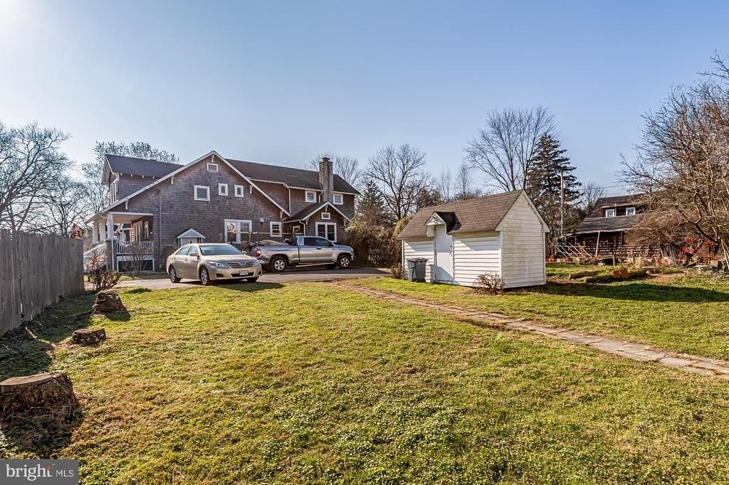 67 Burke - Photo 37