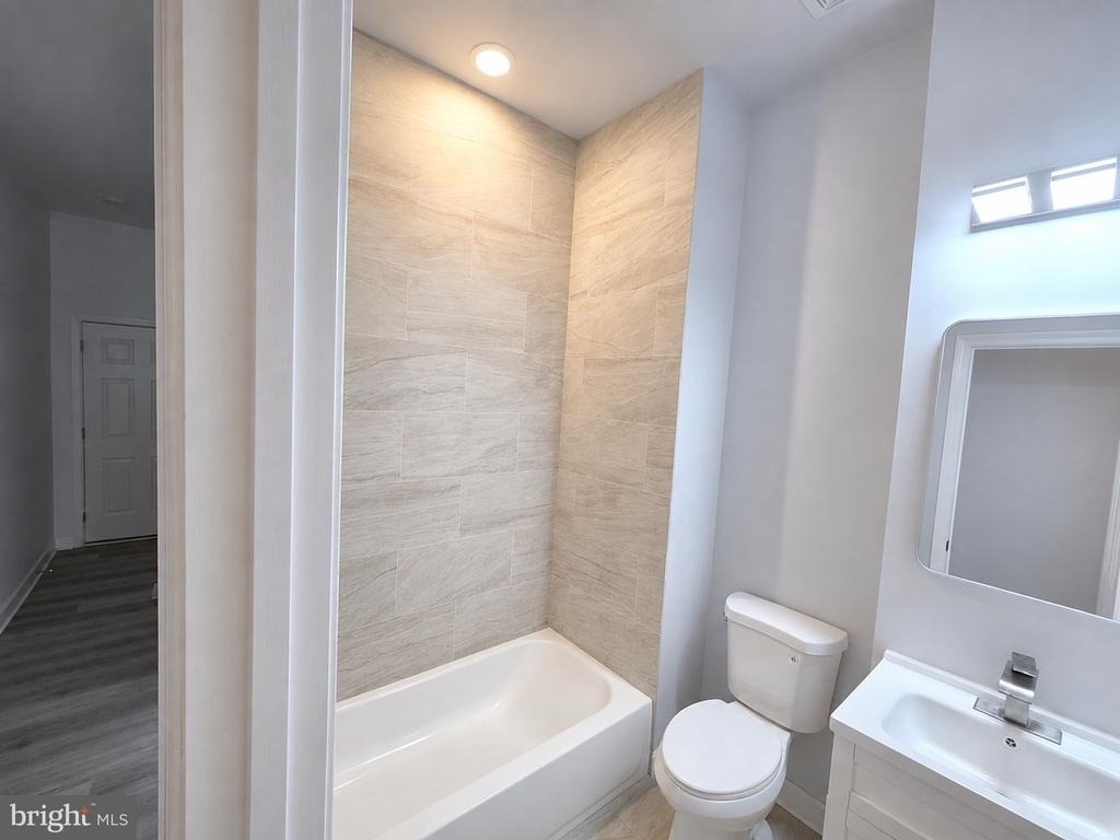 4031 Park Heights Avenue - Photo 12