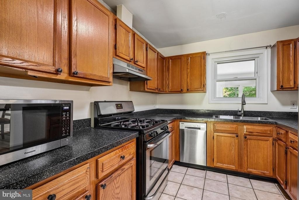 1134 Chinaberry Lane - Photo 7