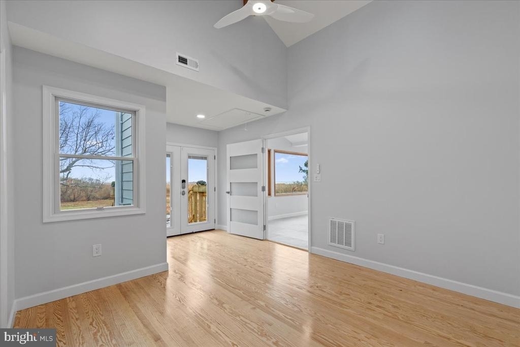 1345 Ellicott Avenue - Photo 14