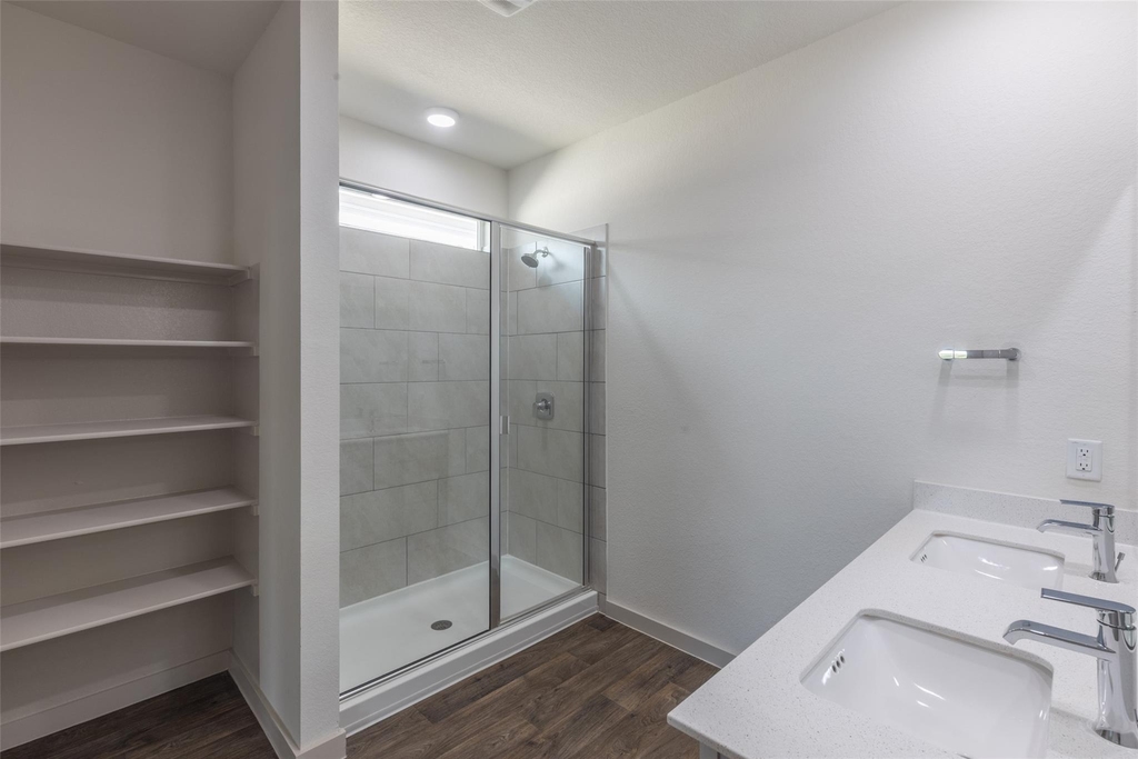 2913 Louris Ln - Photo 21