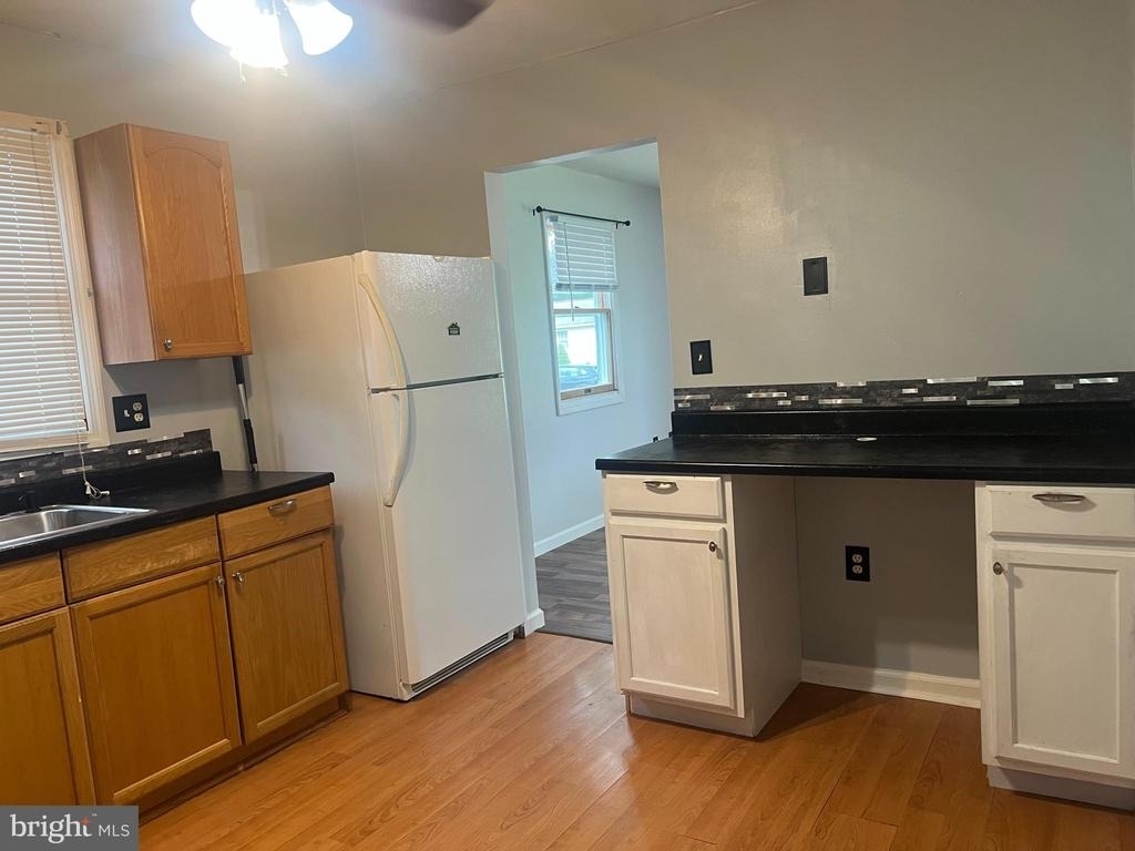 211 N Brownleaf Road - Photo 9