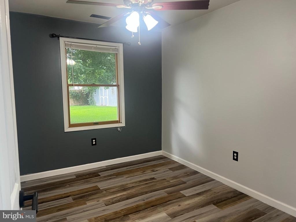 211 N Brownleaf Road - Photo 11
