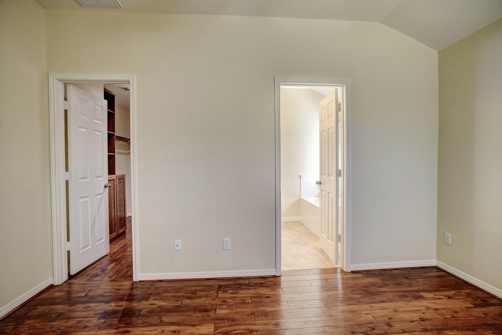 208 Wild Cat Dr - Photo 13