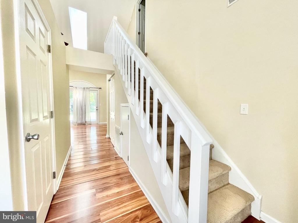 183 Stoney Drive - Photo 2