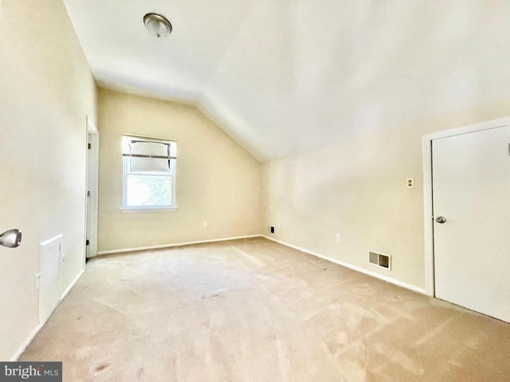 183 Stoney Drive - Photo 17