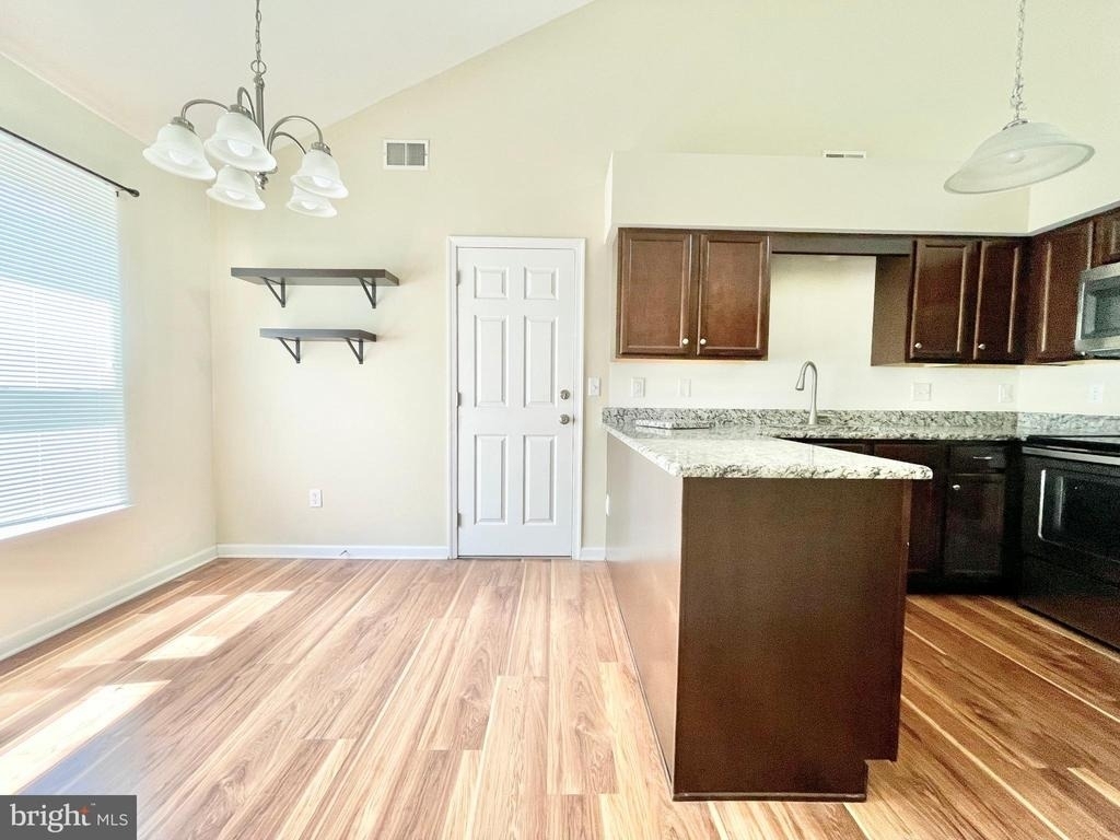183 Stoney Drive - Photo 9