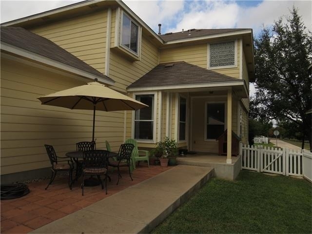 1024 Peyton Pl - Photo 9