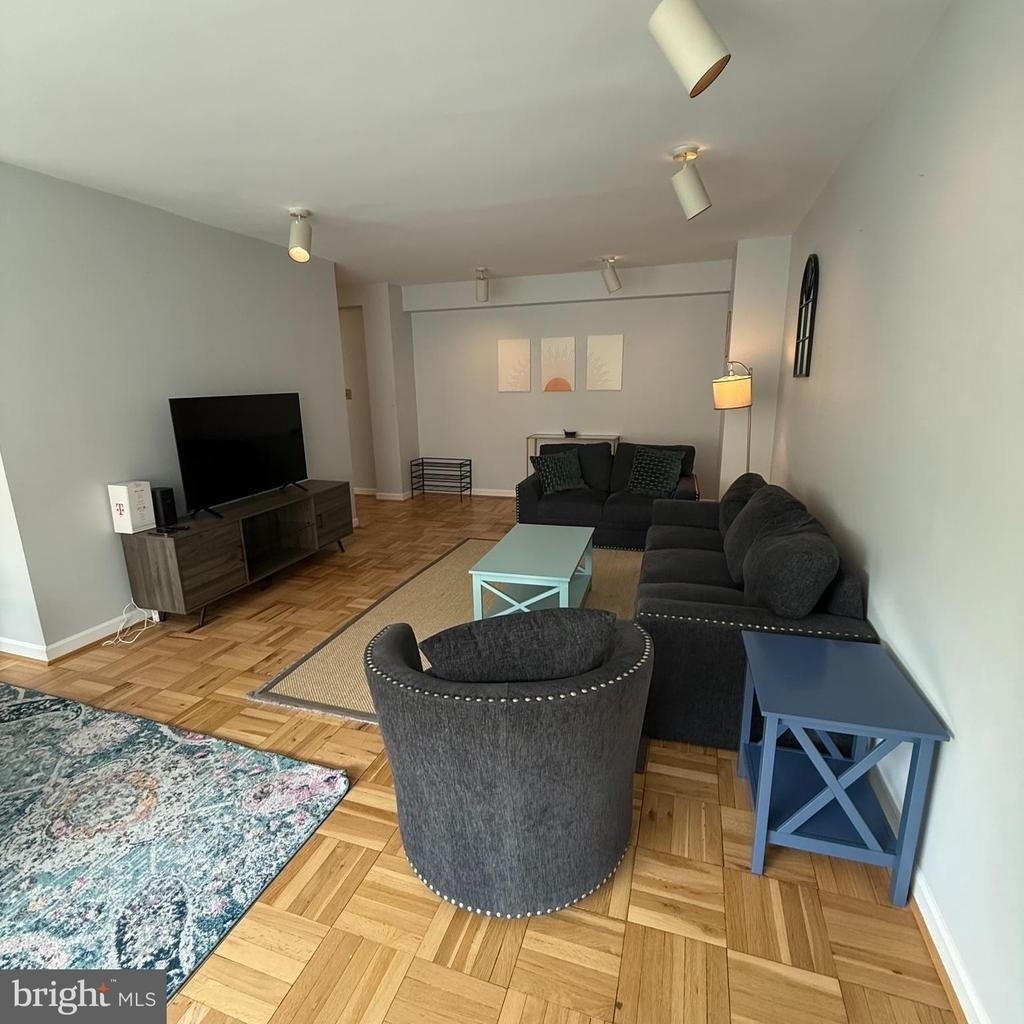 4301 Massachusetts Avenue Nw - Photo 7