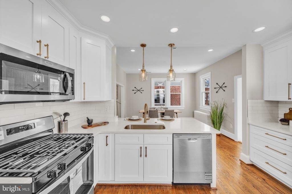 6018 2nd Street Nw - Photo 5