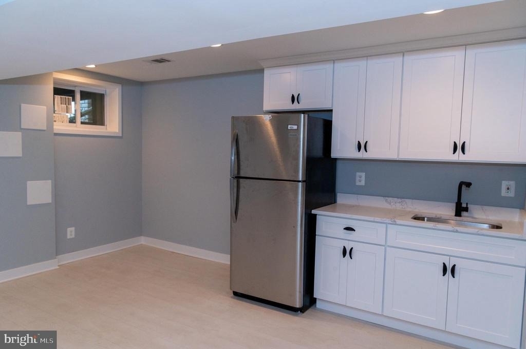 706 Longfellow Street Nw - Photo 23