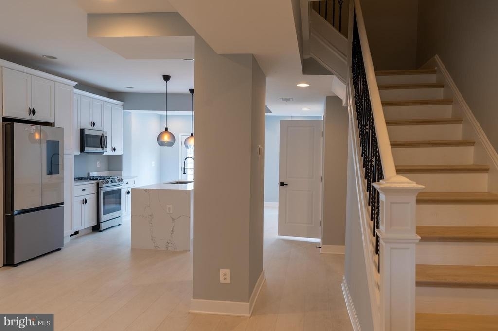 706 Longfellow Street Nw - Photo 14