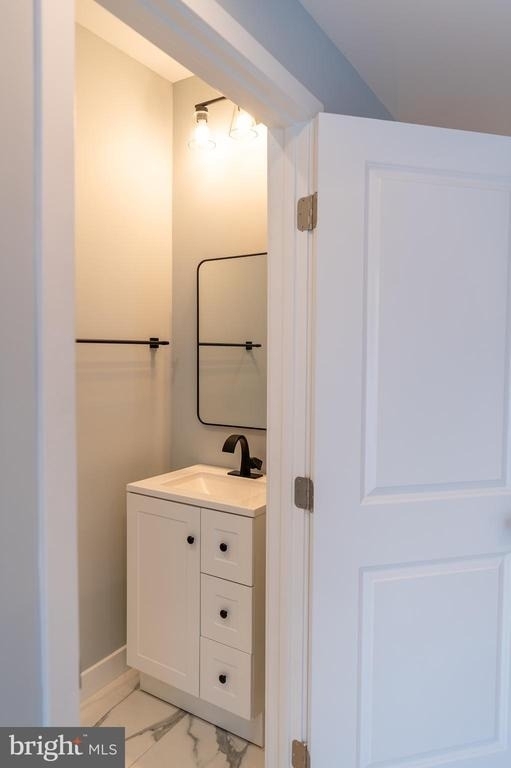 706 Longfellow Street Nw - Photo 28