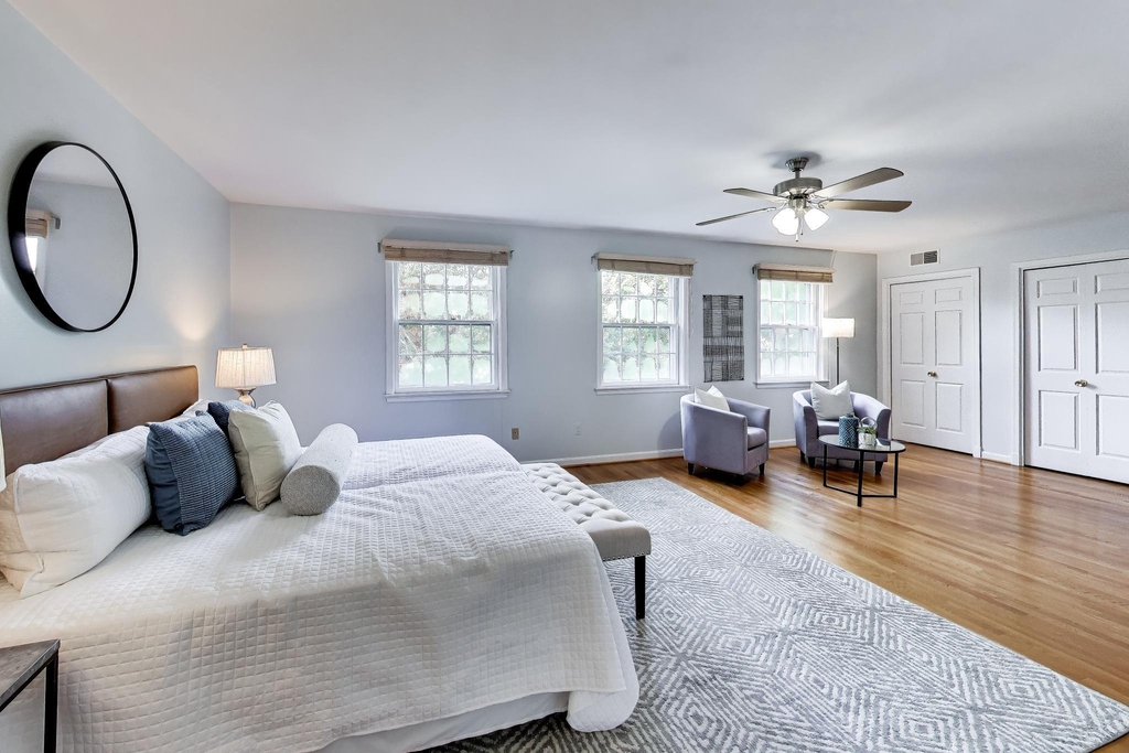4736 Massachusetts Avenue Nw - Photo 12