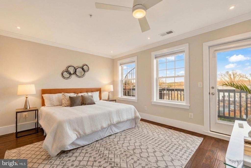 1711 D Street Se - Photo 10
