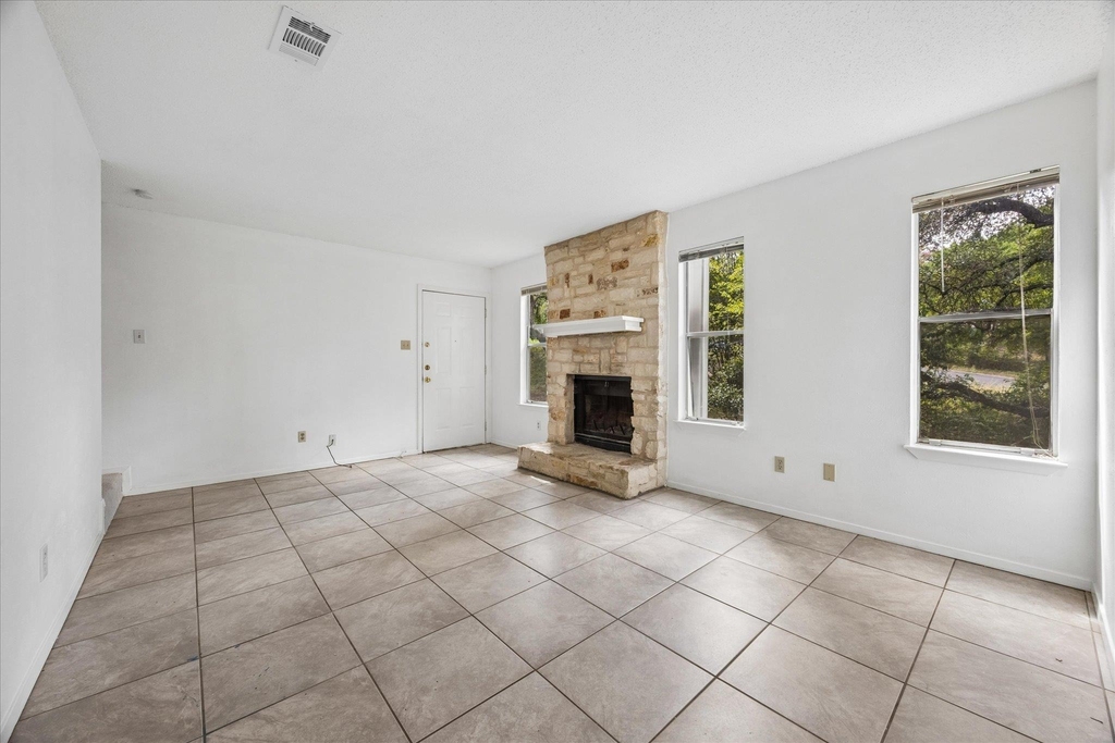 8202 Mescalero Dr - Photo 1