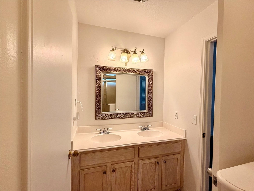 2202 Corbin Way - Photo 5