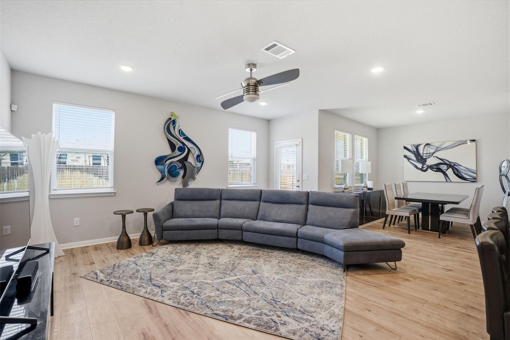 1224 Vogel Dr - Photo 7