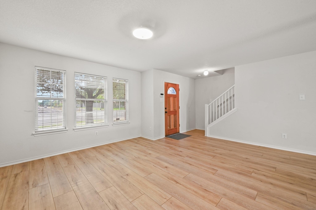 11140 Currin Ln - Photo 6