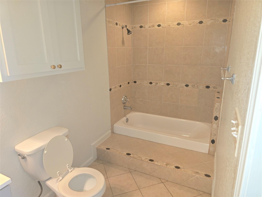 804 Lexington St - Photo 8