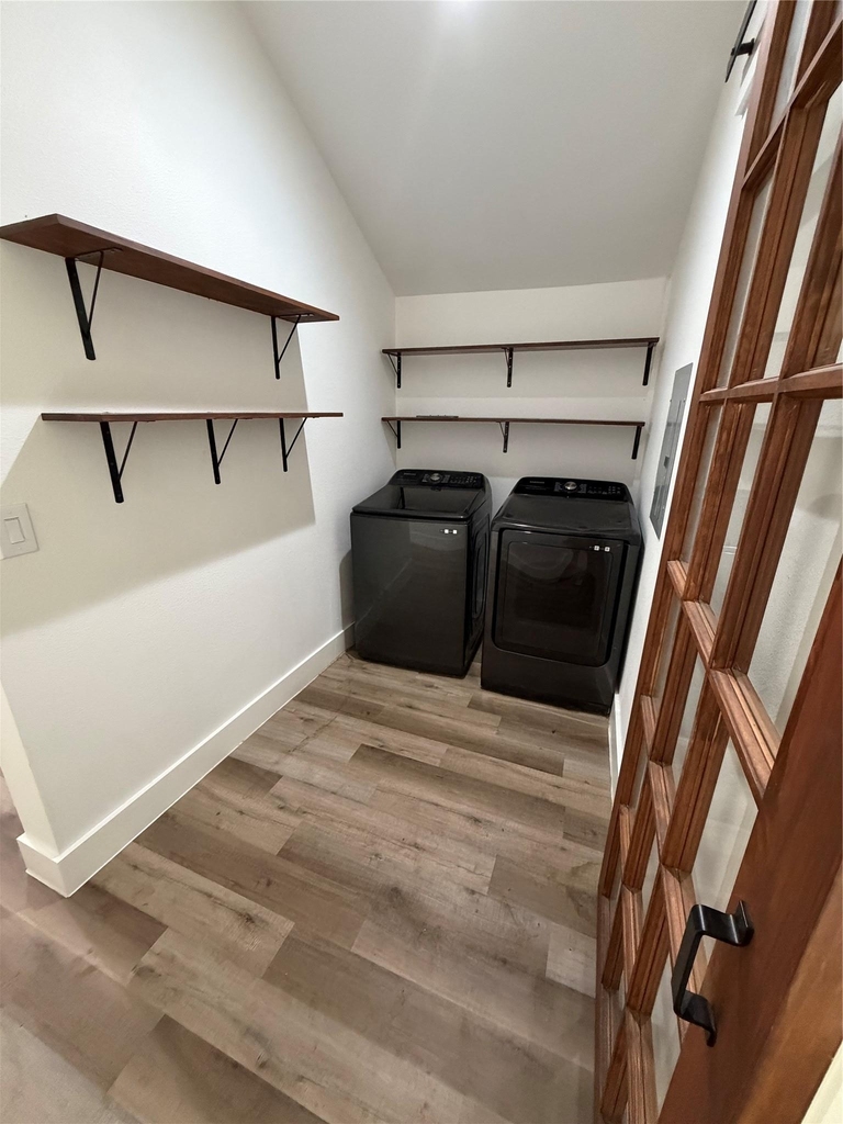 545 W Vaughan St - Photo 13
