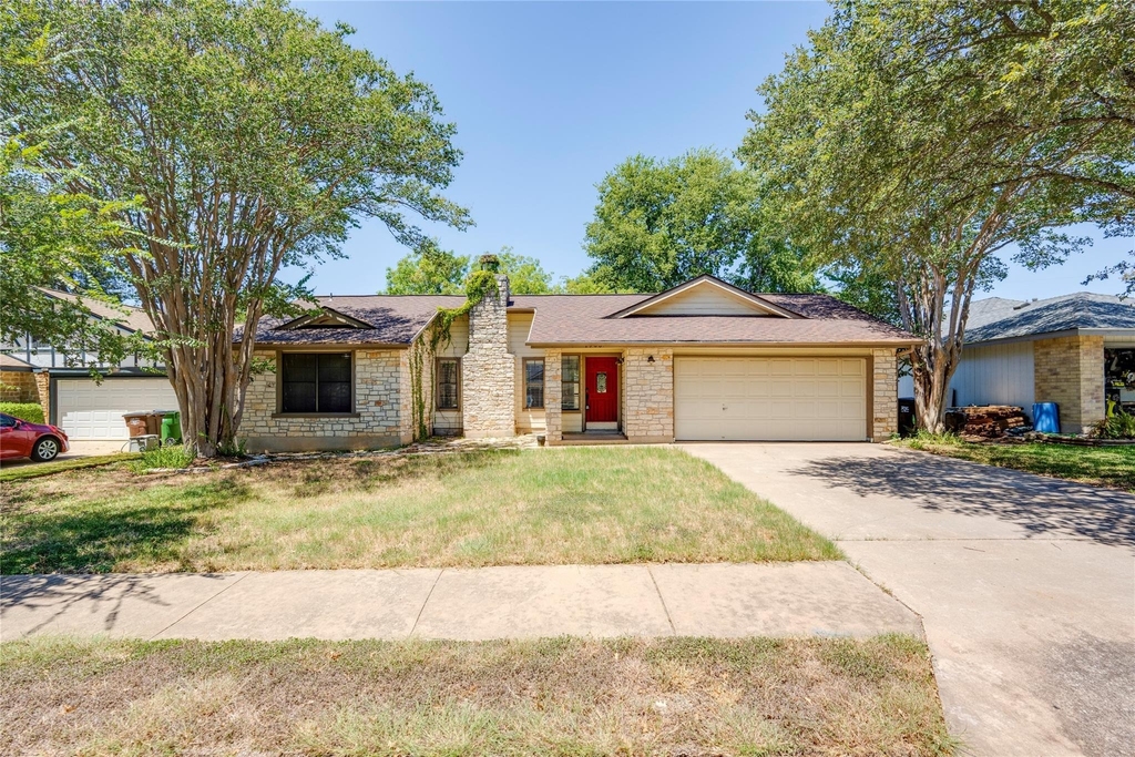 1708 Wild Horse Ln - Photo 1