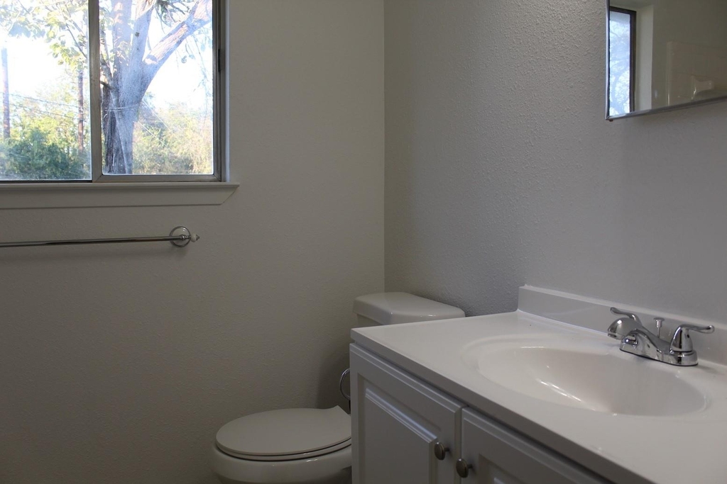 4708 York Hill Dr - Photo 6