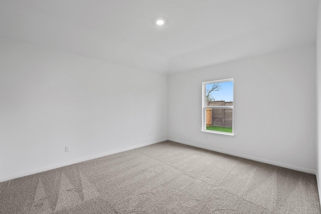 14404 Wahlbergs Way - Photo 4