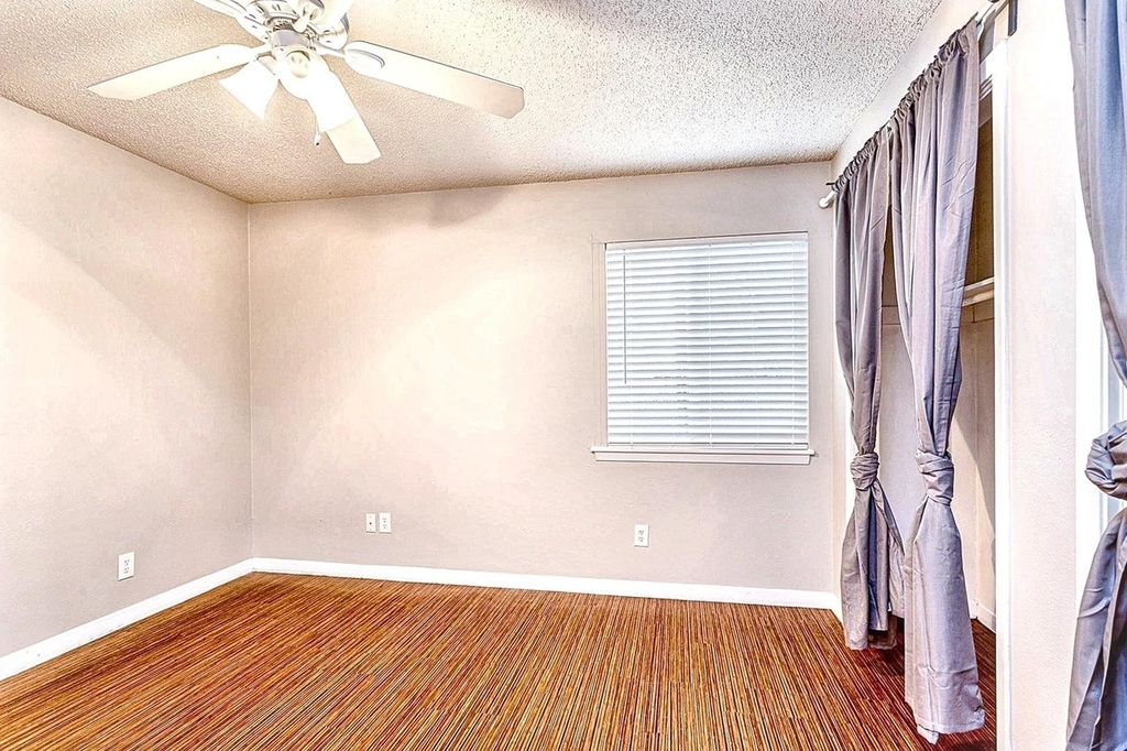4007 Avenue C - Photo 10