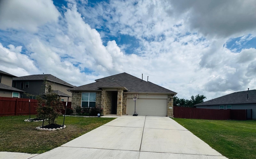 113 Queen Anne Dr - Photo 1