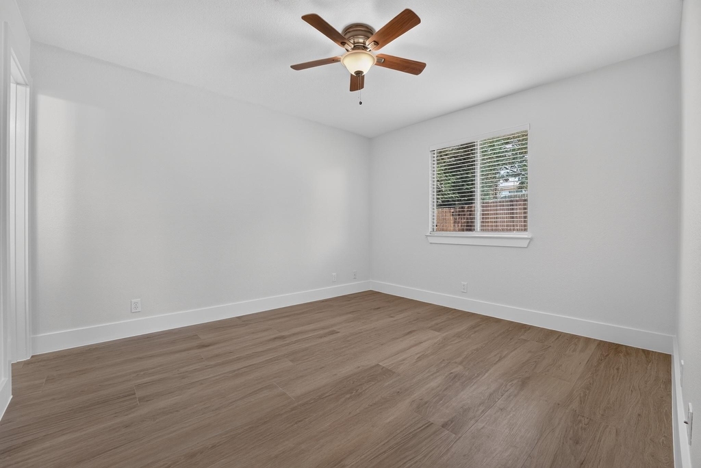313 Avalanche Ave - Photo 8