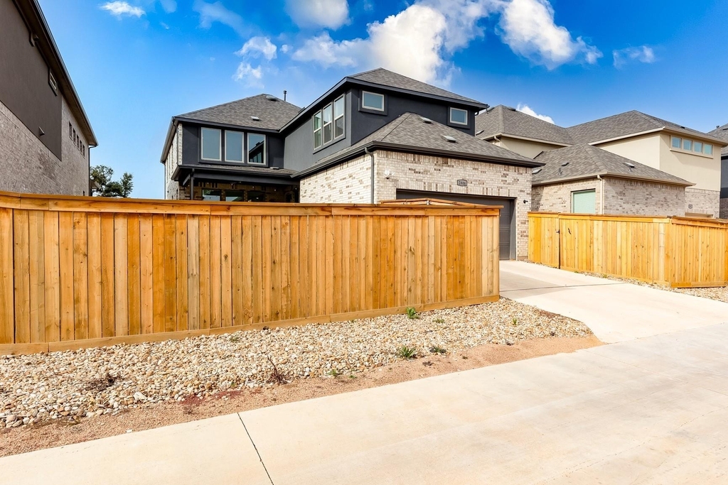2808 Stone Branch Dr - Photo 31