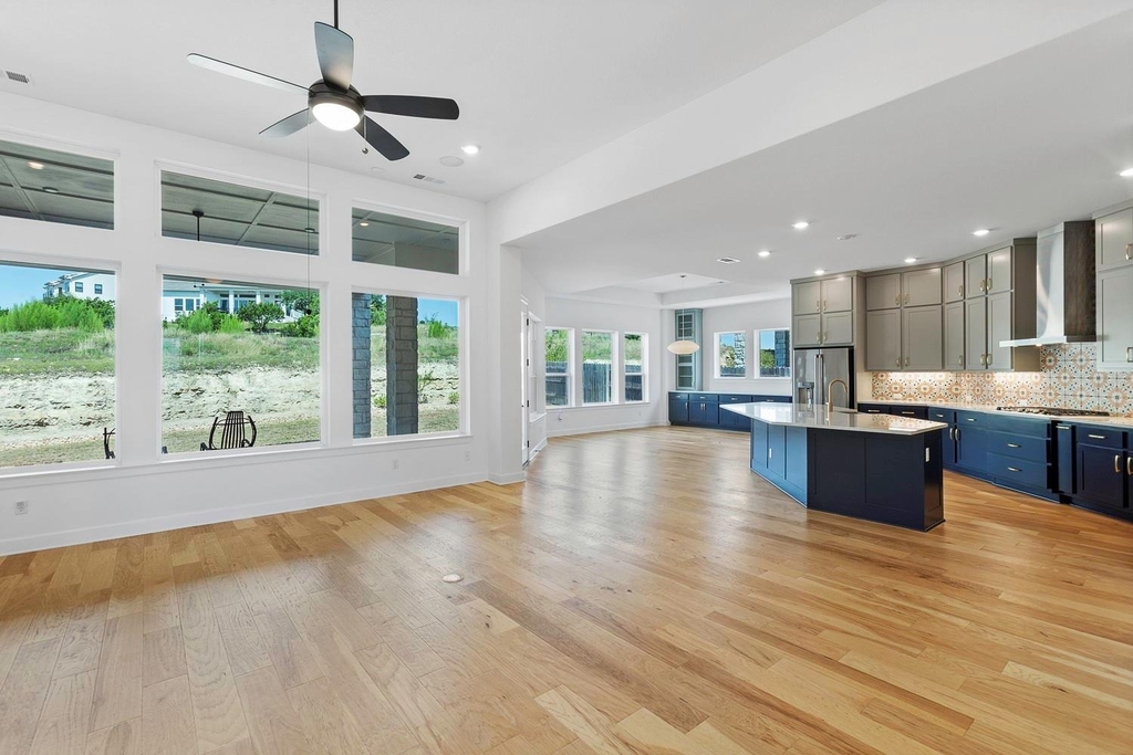 151 Starfire Dr - Photo 1