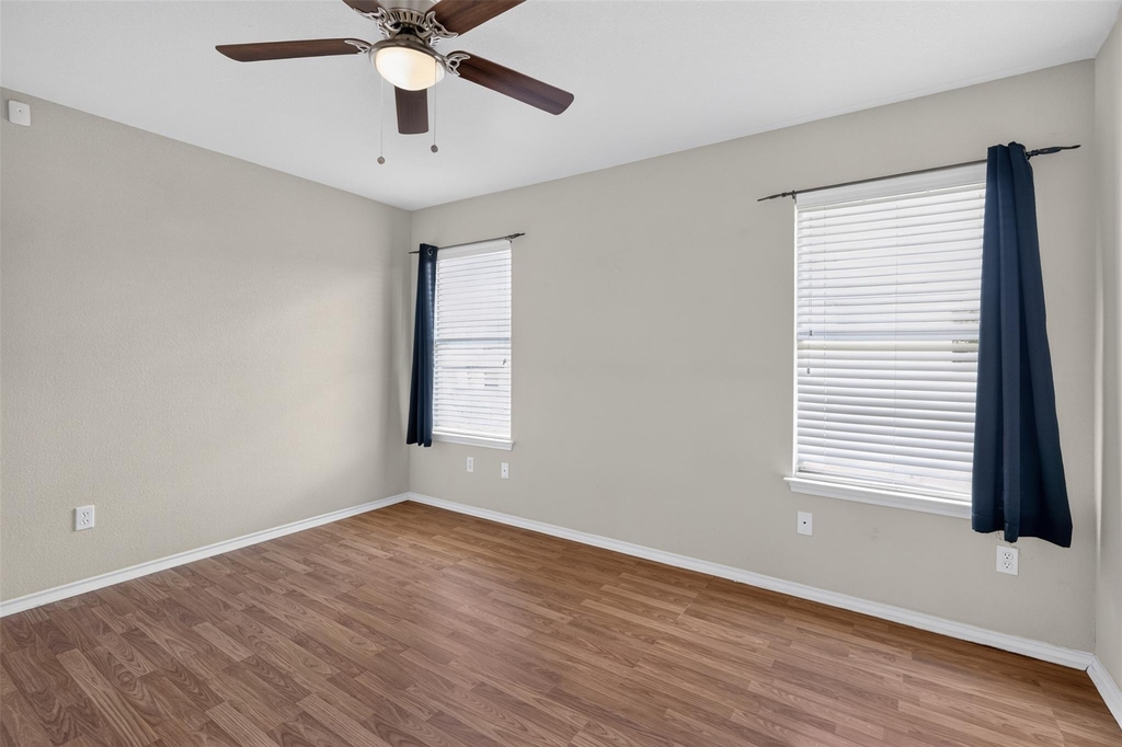 313 Wimberley St - Photo 16