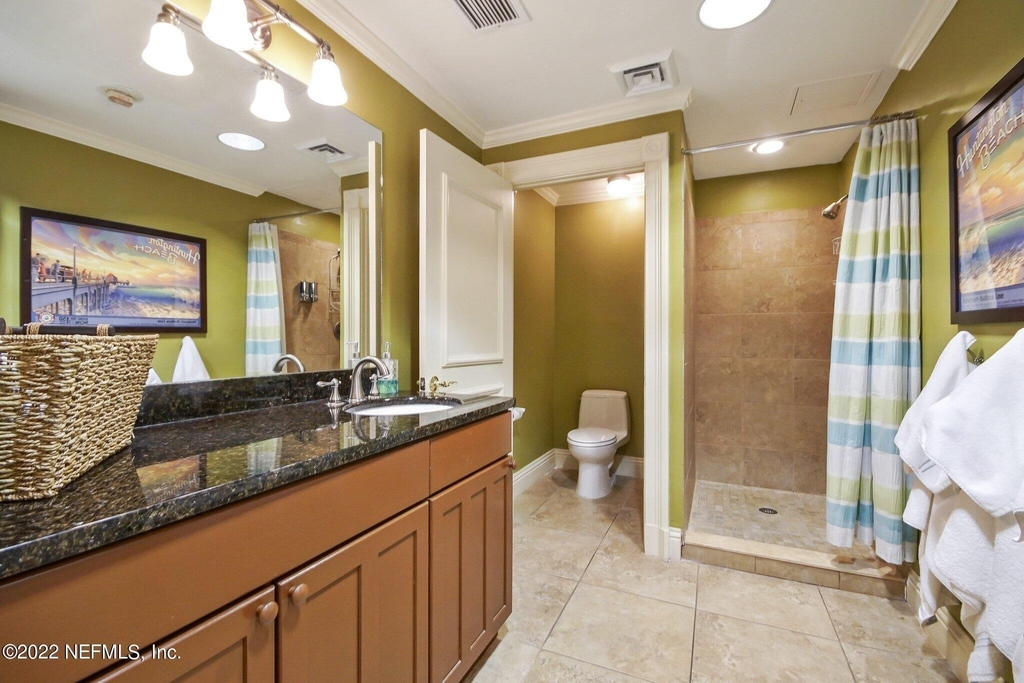 400 E Bay Street - Photo 21
