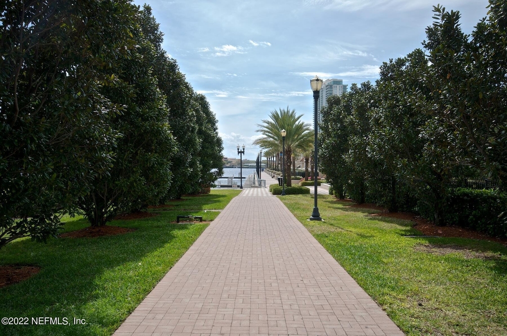 400 E Bay Street - Photo 35